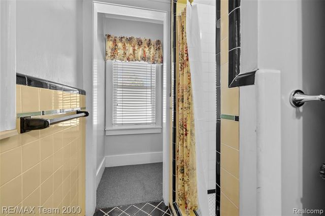 307 Tannahill Street, Dearborn, MI 48124