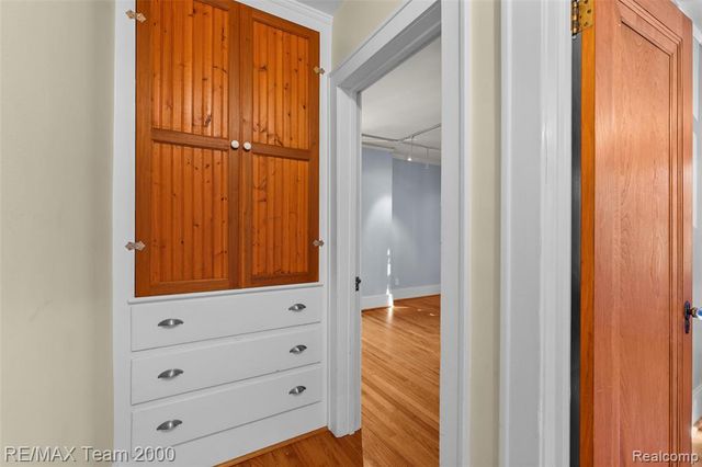 307 Tannahill Street, Dearborn, MI 48124