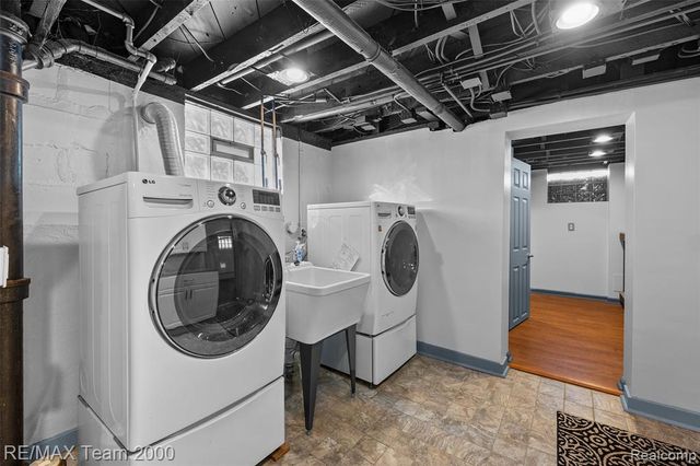 307 Tannahill Street, Dearborn, MI 48124