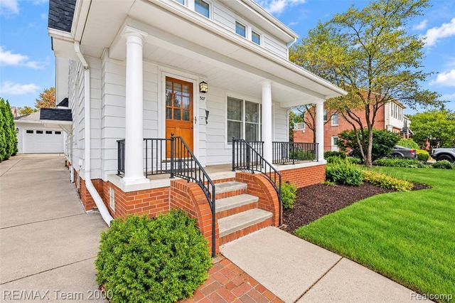 307 Tannahill Street, Dearborn, MI 48124