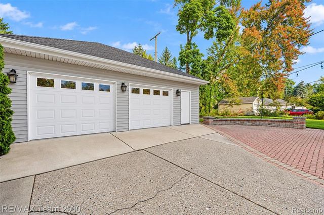 307 Tannahill Street, Dearborn, MI 48124