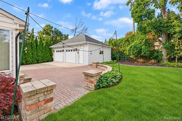 307 Tannahill Street, Dearborn, MI 48124