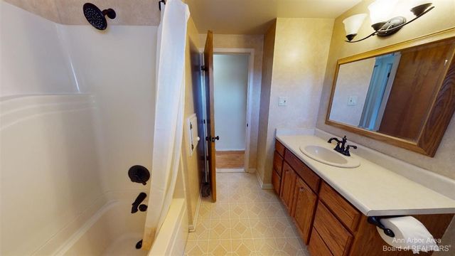 2235 Prairie Street, Ann Arbor, MI 48105