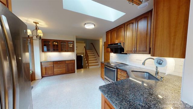 2235 Prairie Street, Ann Arbor, MI 48105