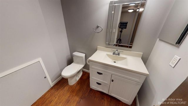 2235 Prairie Street, Ann Arbor, MI 48105