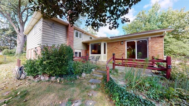 2235 Prairie Street, Ann Arbor, MI 48105