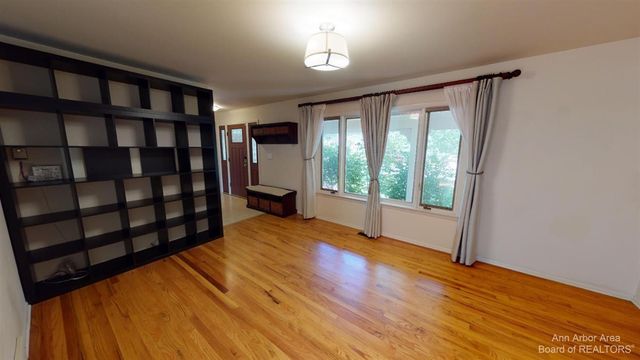 2235 Prairie Street, Ann Arbor, MI 48105