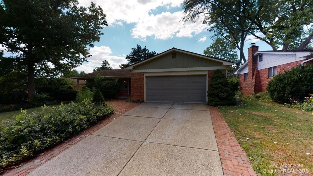 2235 Prairie Street, Ann Arbor, MI 48105