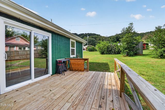 416 North Brownlow Street, Rogersville, TN 37857