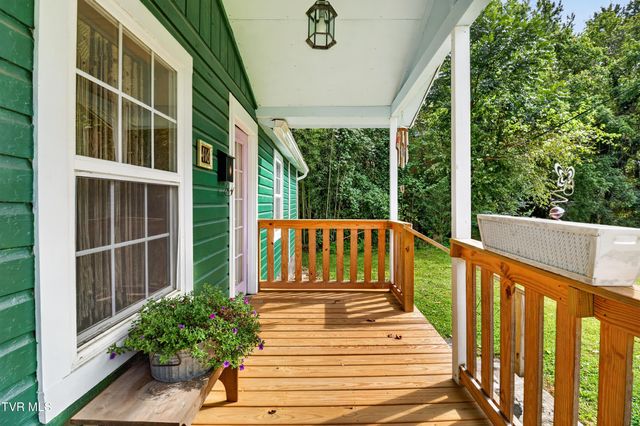 416 North Brownlow Street, Rogersville, TN 37857