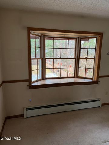 19 Sugar Pine Road, Queensbury, NY 12804