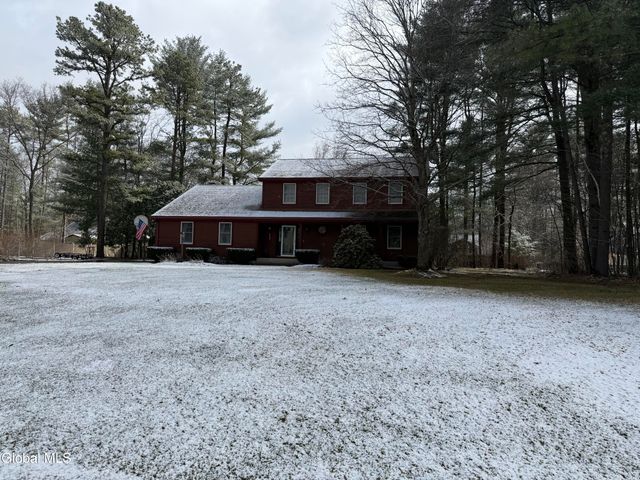 19 Sugar Pine Road, Queensbury, NY 12804
