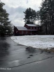 19 Sugar Pine Road, Queensbury, NY 12804