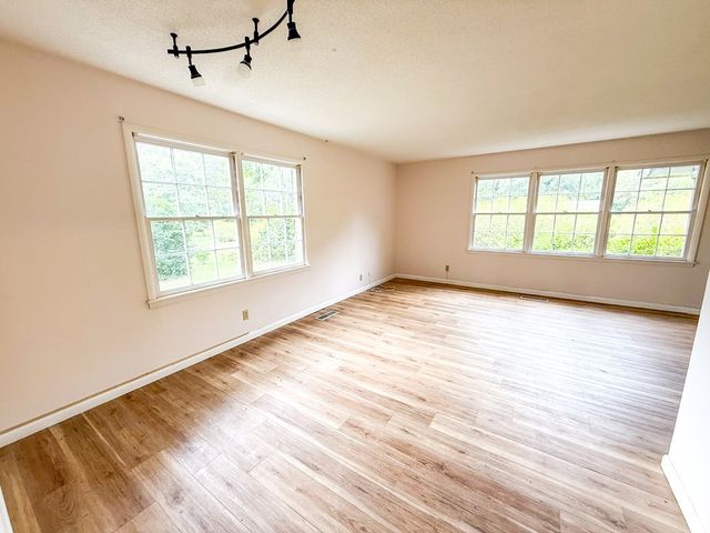 107 Paddock Dr, Dothan, AL 36301