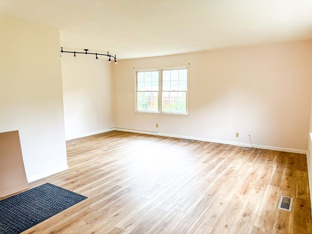 107 Paddock Dr, Dothan, AL 36301