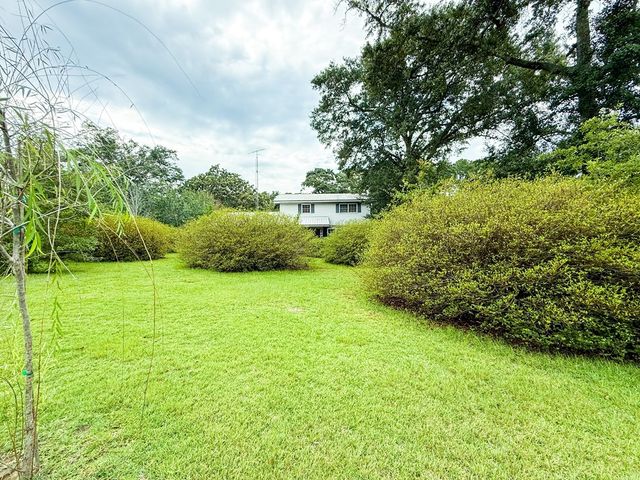 107 Paddock Dr, Dothan, AL 36301