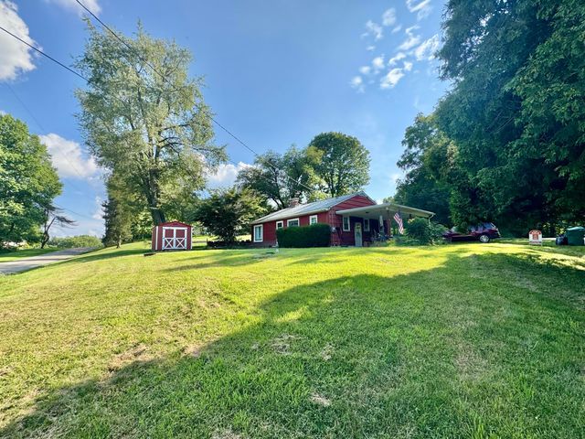 445 Rainbow Drive NE, Lancaster, OH 43130