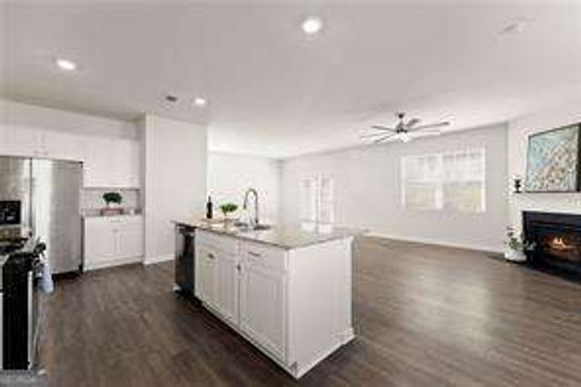 5302 Aster Place, Oakwood, GA 30566