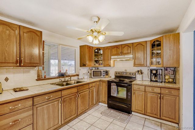 1605 Oakland Street, Aurora, CO 80010