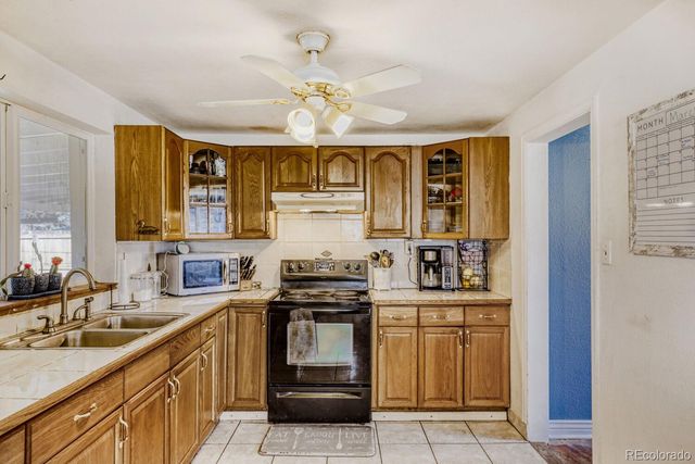 1605 Oakland Street, Aurora, CO 80010