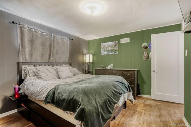 1605 Oakland Street, Aurora, CO 80010