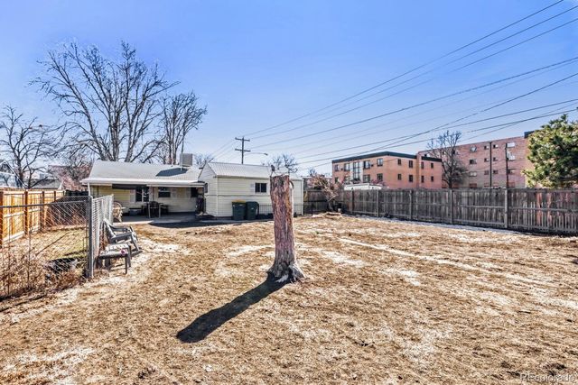 1605 Oakland Street, Aurora, CO 80010