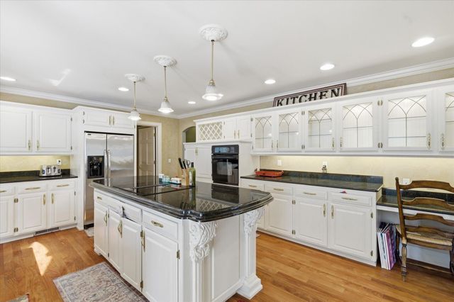 1753 W Camino Lane, Springfield, MO 65810