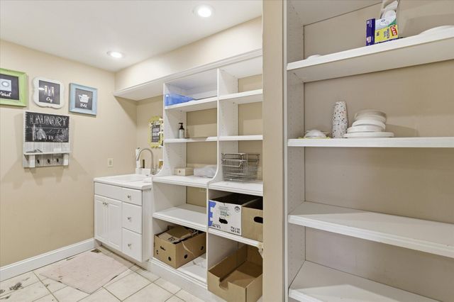 1753 W Camino Lane, Springfield, MO 65810