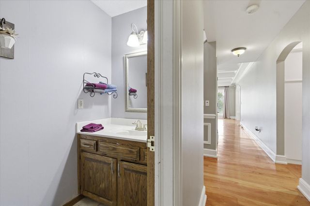 1753 W Camino Lane, Springfield, MO 65810
