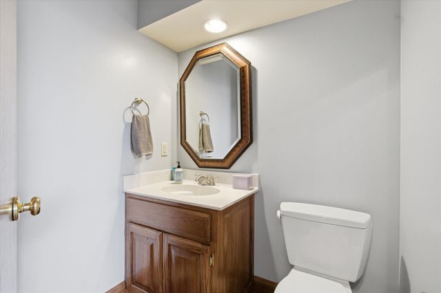 1753 W Camino Lane, Springfield, MO 65810