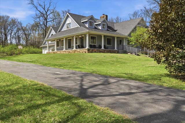 1753 W Camino Lane, Springfield, MO 65810