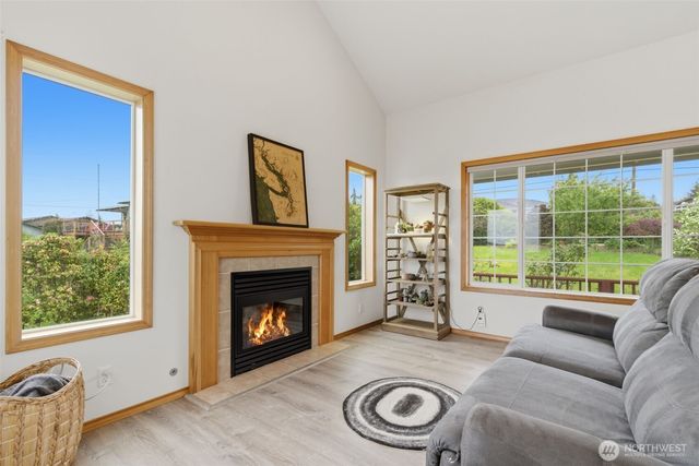 11956 NE Jefferson Point Road, Kingston, WA 98346