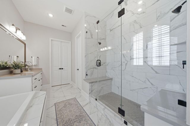 933 Blackshire Lane, Houston, TX 77055