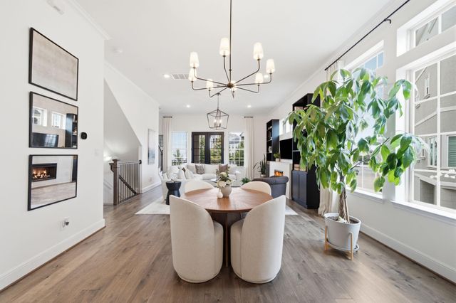 933 Blackshire Lane, Houston, TX 77055