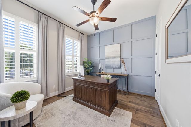 933 Blackshire Lane, Houston, TX 77055