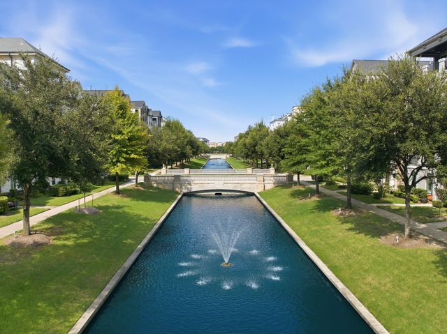 933 Blackshire Lane, Houston, TX 77055