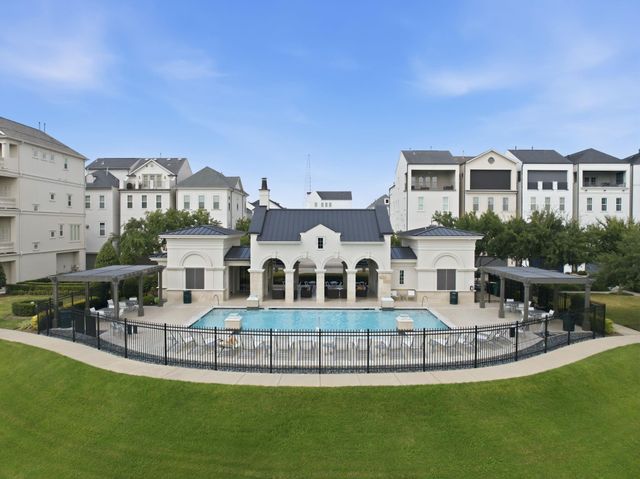 933 Blackshire Lane, Houston, TX 77055