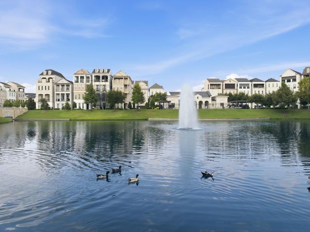 933 Blackshire Lane, Houston, TX 77055