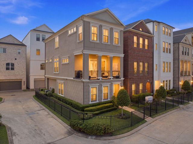 933 Blackshire Lane, Houston, TX 77055