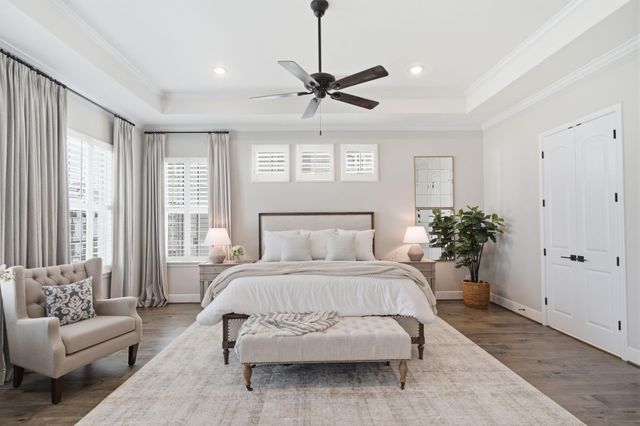 933 Blackshire Lane, Houston, TX 77055