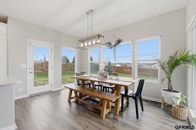 7721 N 156Th Avenue, Bennington, NE 68007