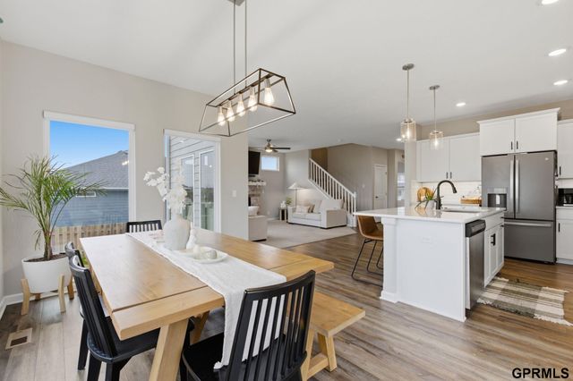 7721 N 156Th Avenue, Bennington, NE 68007