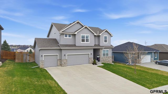 7721 N 156Th Avenue, Bennington, NE 68007