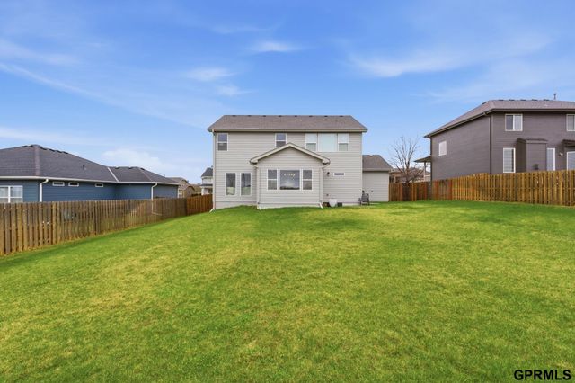 7721 N 156Th Avenue, Bennington, NE 68007