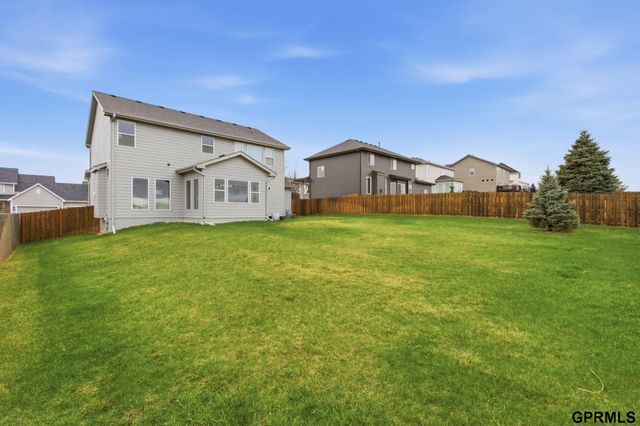 7721 N 156Th Avenue, Bennington, NE 68007