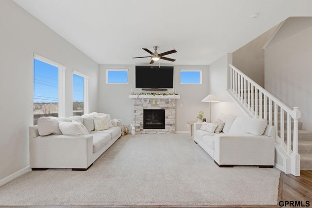 7721 N 156Th Avenue, Bennington, NE 68007