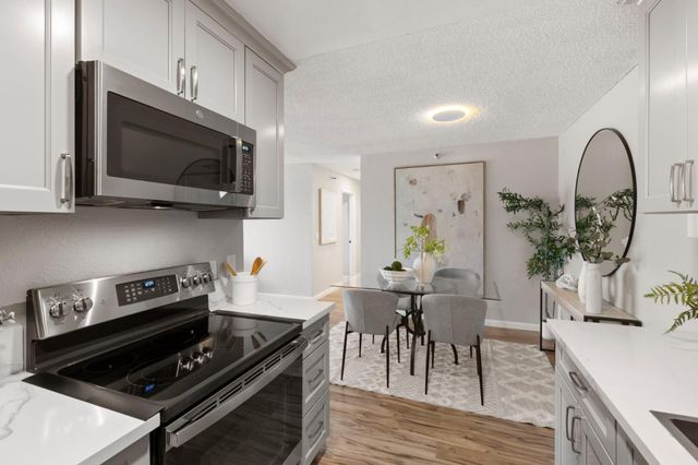 240 N Bayshore Boulevard 315, San Mateo, CA 94401