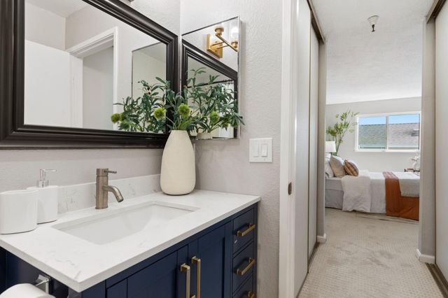 240 N Bayshore Boulevard 315, San Mateo, CA 94401