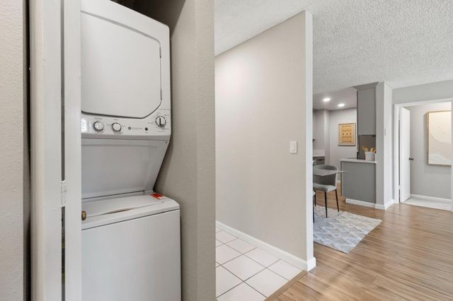 240 N Bayshore Boulevard 315, San Mateo, CA 94401