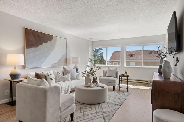 240 N Bayshore Boulevard 315, San Mateo, CA 94401
